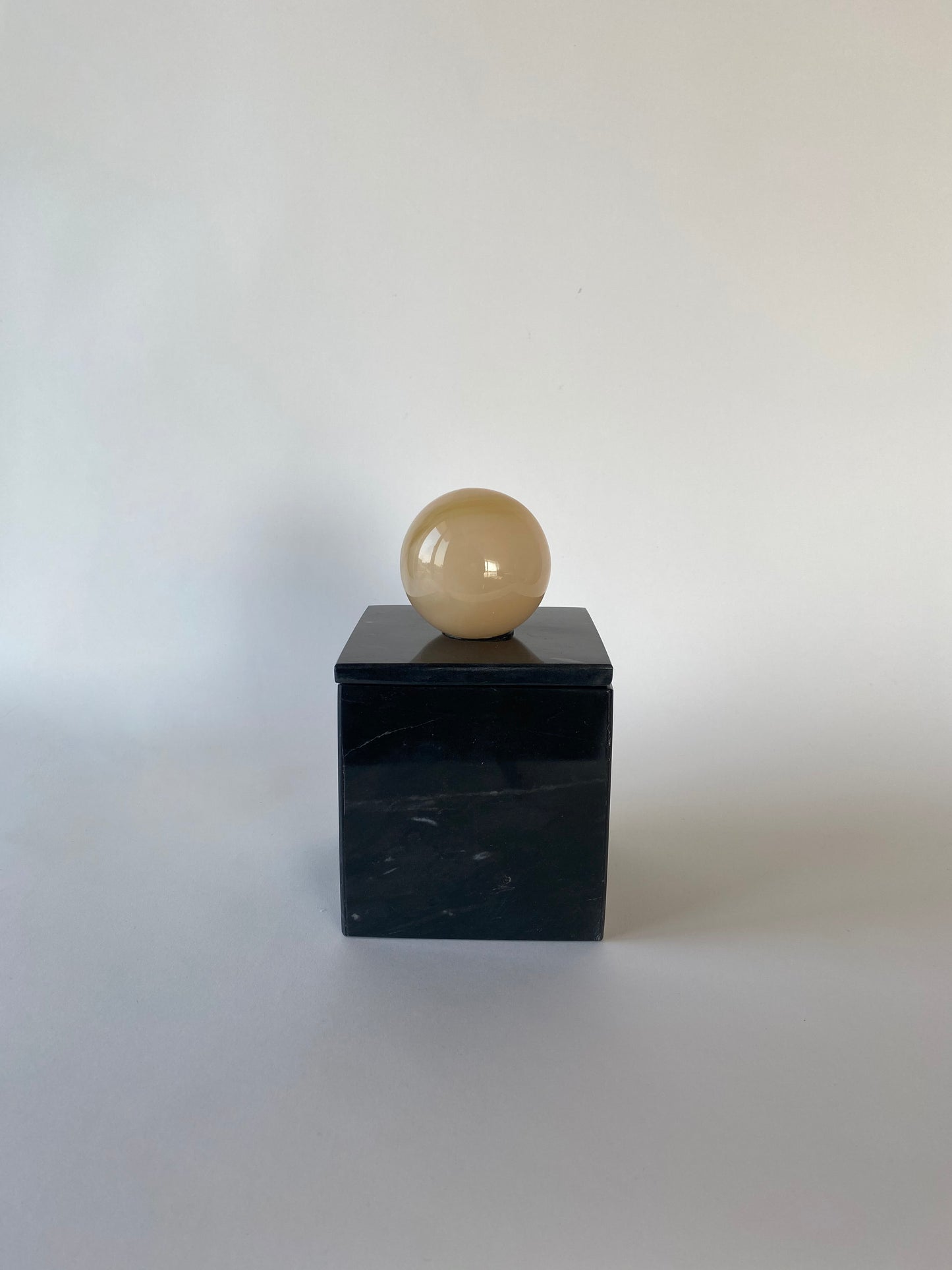 Marble Ball Lid Box