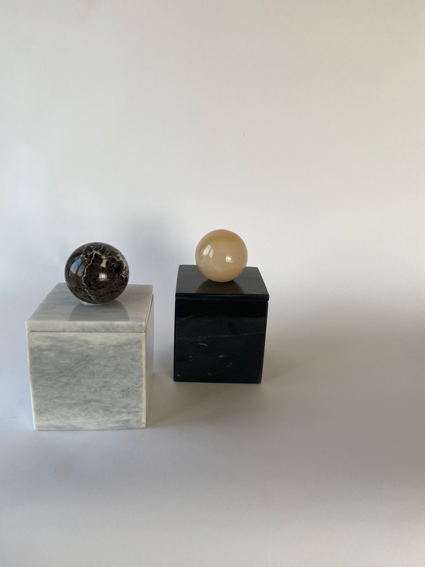 Marble Ball Lid Box